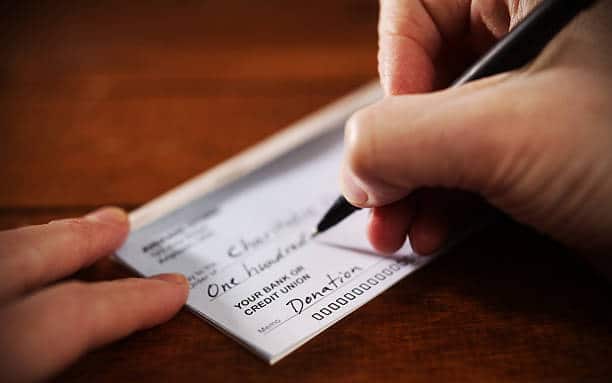 Donation simple ou donation-partage : quelles différences ?