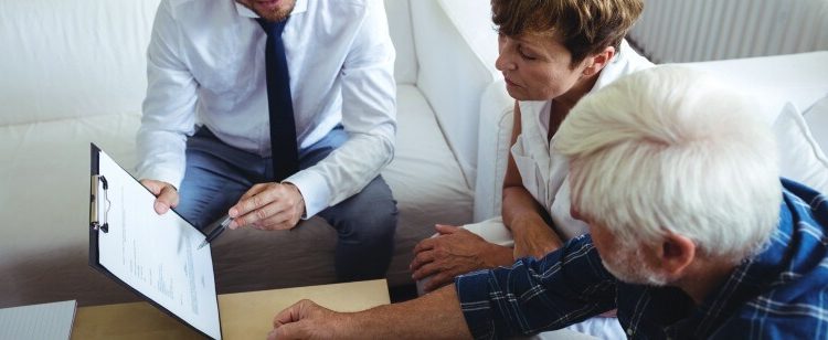 Tarifs des notaires pour une succession : barème et calcul des frais