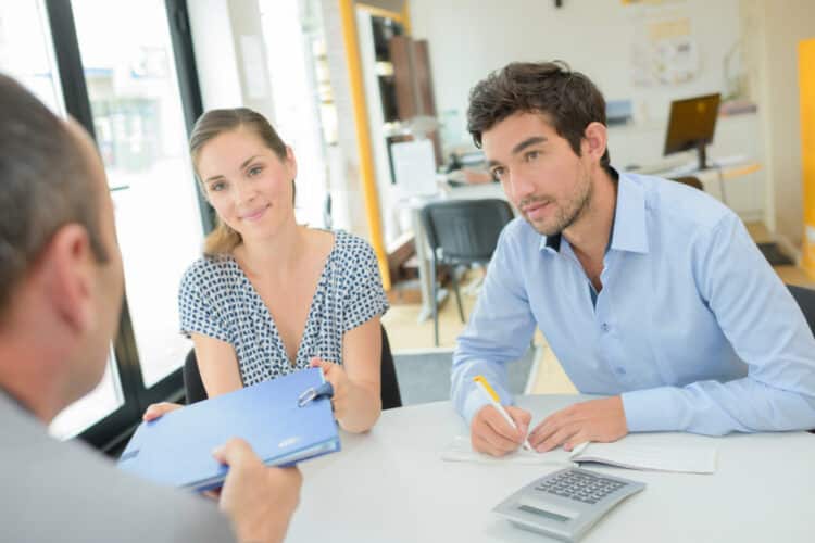 Succession et bien immobilier : comment se passe le partage entre héritiers ?