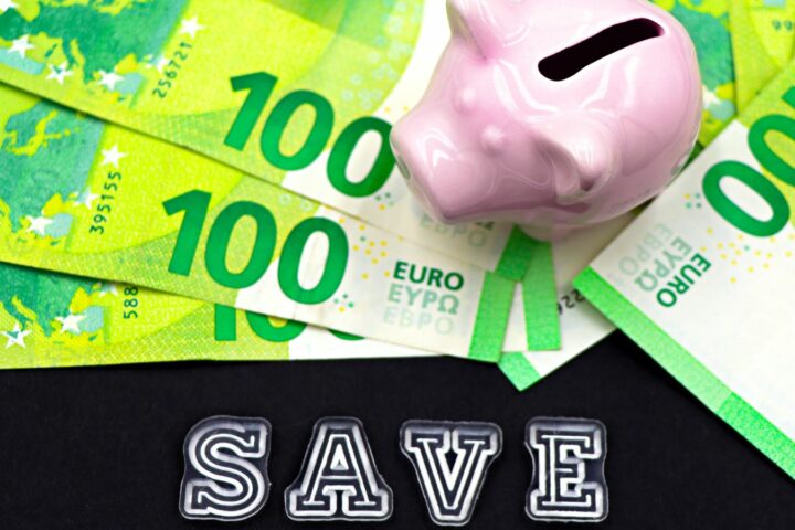 Livret a en 2026 : plafond, taux, fiscalité et alternatives patrimoniales