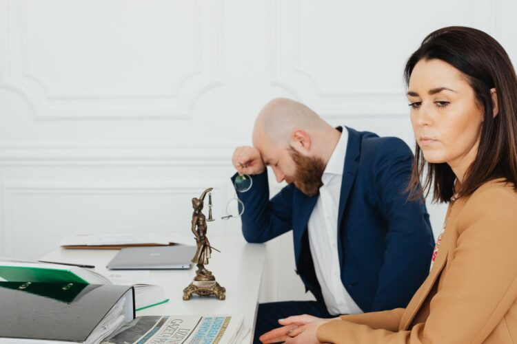Prêt immobilier en concubinage après séparation : désolidarisation, indivision et sortie